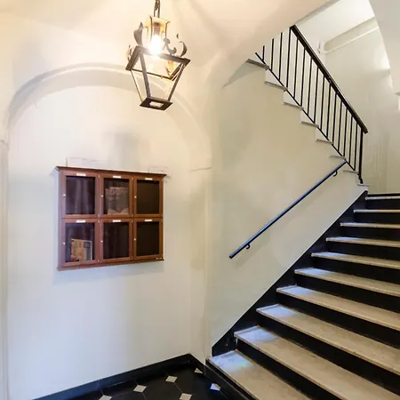 Joivy Bright 2br Flat With Parking In Centre * Rapallo