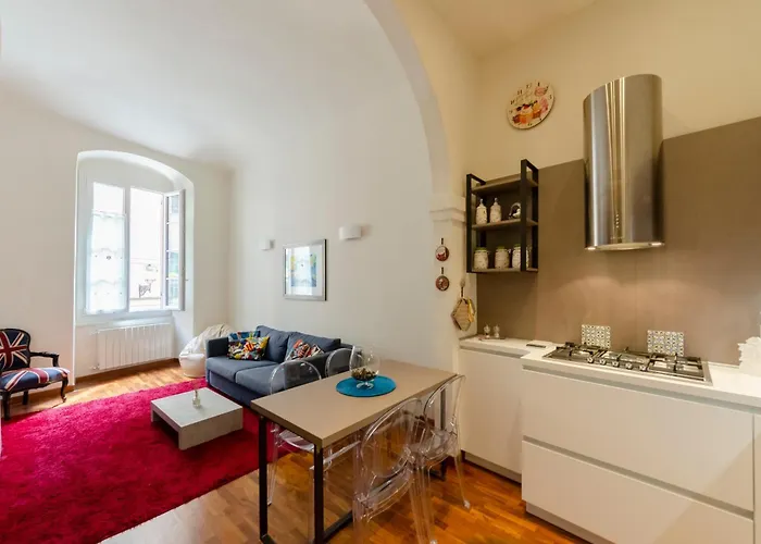 Апартаменти Joivy Bright 2br Flat With Parking In Centre Рапалло