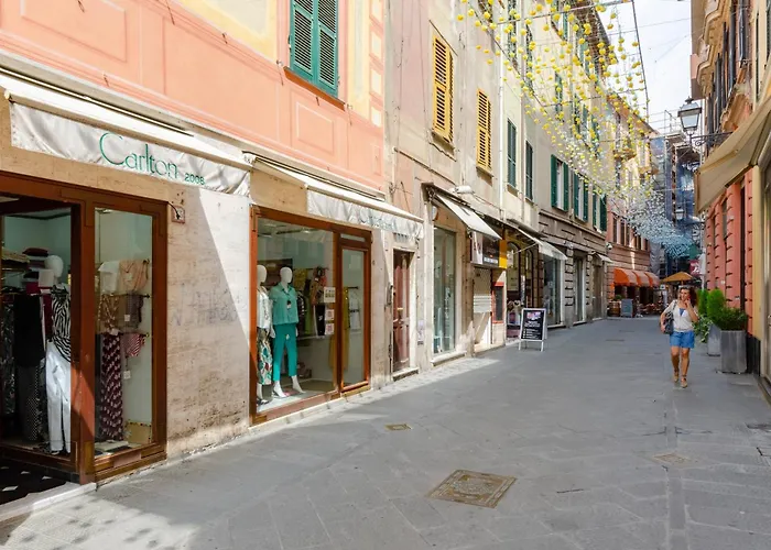 Joivy Bright 2br Flat With Parking In Centre