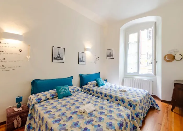 Joivy Bright 2br Flat With Parking In Centre * Рапалло